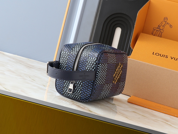 ルイヴィトンバッグ背面デザイン